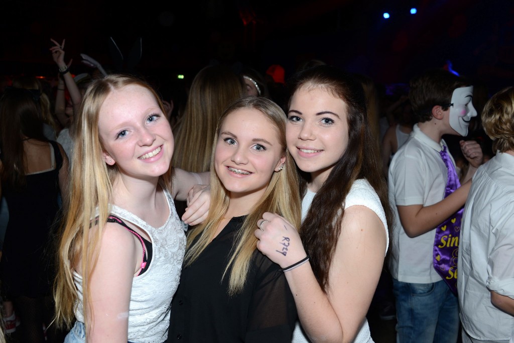 ../Images/Jeugddisco White Edition 254.jpg